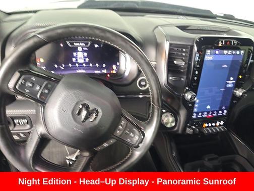 Diamond Black Crystal Pearlcoat 2023 RAM 1500 Limited