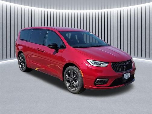 2026 Chrysler Pacifica L