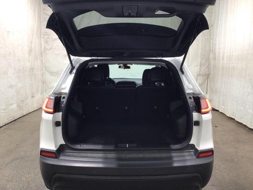 Bright White Clearcoat 2020 Jeep Cherokee Latitude Plus