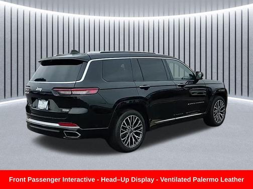 Diamond Black Crystal Pearlcoat 2022 Jeep Grand Cherokee L Summit Reserve