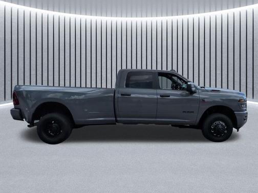 Gray Clearcoat 2026 RAM 3500 Big Horn Crew Cab 4x4 8' Box