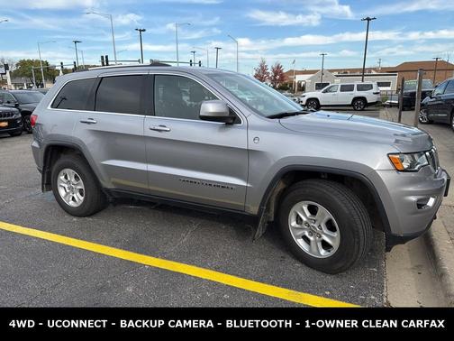 2017 Jeep Grand Cherokee Laredo