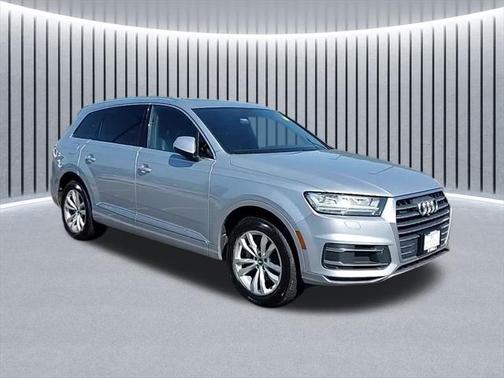 2019 Audi Q7 45 Premium Plus