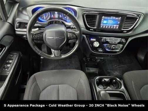 2020 Chrysler Pacifica Touring