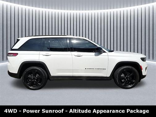 2023 Jeep Grand Cherokee Altitude