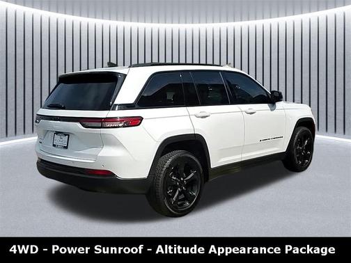 2023 Jeep Grand Cherokee Altitude