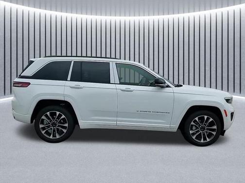 2025 Jeep Grand Cherokee Overland