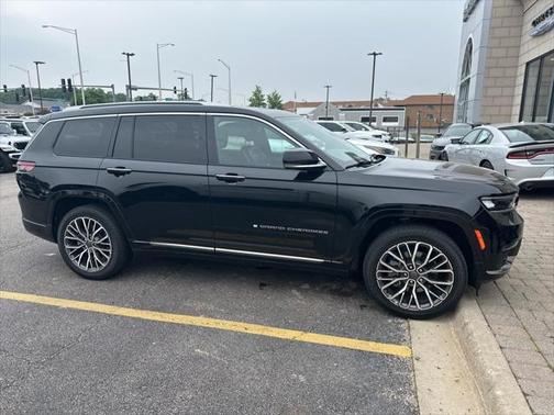 2022 Jeep Grand Cherokee L Summit Reserve