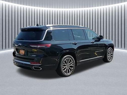 2022 Jeep Grand Cherokee L Summit Reserve