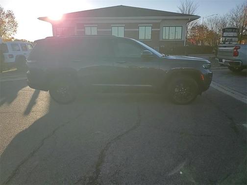 2024 Jeep Grand Cherokee L Altitude