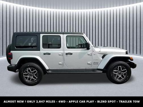 2024 Jeep Wrangler 4-Door Sahara