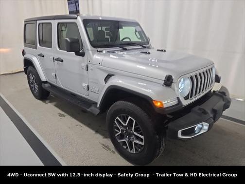 2024 Jeep Wrangler 4-Door Sahara