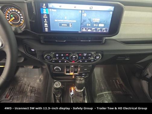 2024 Jeep Wrangler 4-Door Sahara