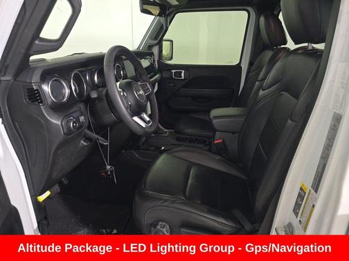 Bright White 2023 Jeep Wrangler 4-Door Sahara Altitude