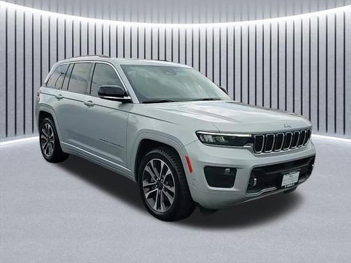 2022 Jeep Grand Cherokee Overland