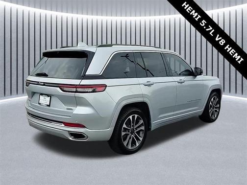 2022 Jeep Grand Cherokee Overland