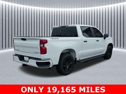 2022 Chevrolet Silverado 1500 Custom