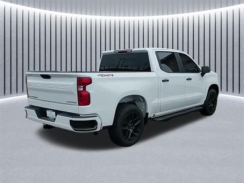 2022 Chevrolet Silverado 1500 Custom