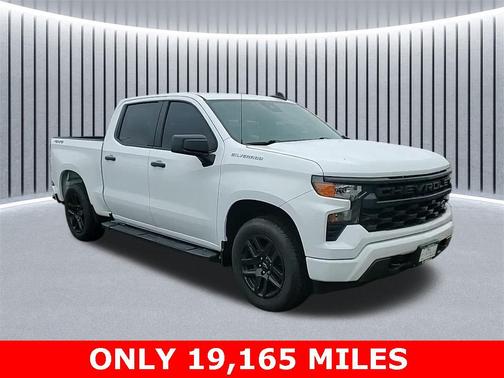 2022 Chevrolet Silverado 1500 Custom