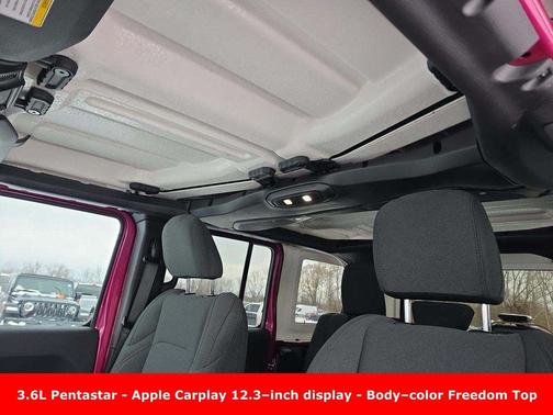 2024 Jeep Wrangler 4-Door Sahara