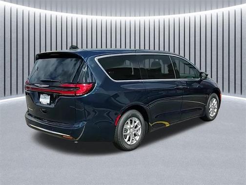 2025 Chrysler Pacifica L