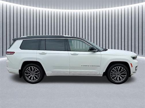 2022 Jeep Grand Cherokee L Summit Reserve