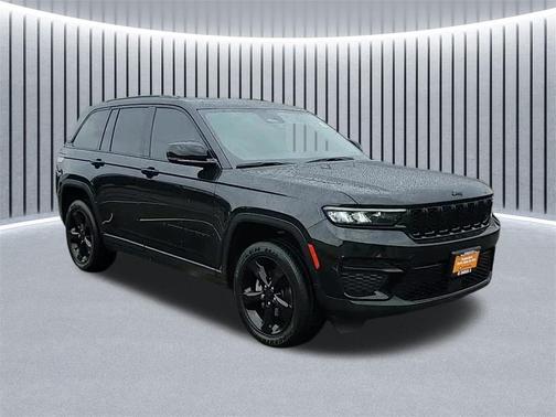 2022 Jeep Grand Cherokee Altitude