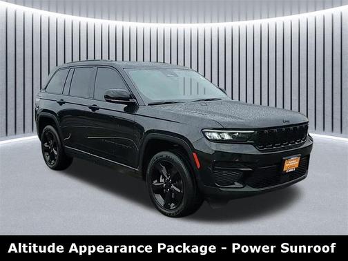2022 Jeep Grand Cherokee Altitude