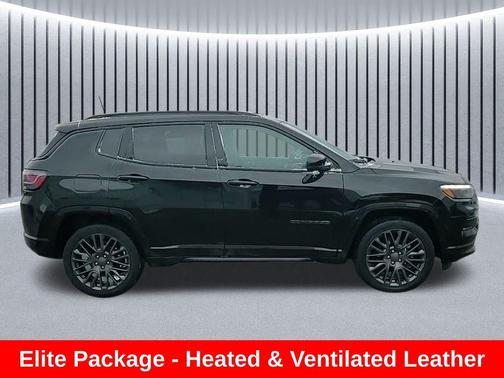 Diamond Black Crystal Pearlcoat 2022 Jeep Compass High Altitude