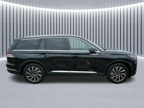 2025 Lincoln Aviator Livery
