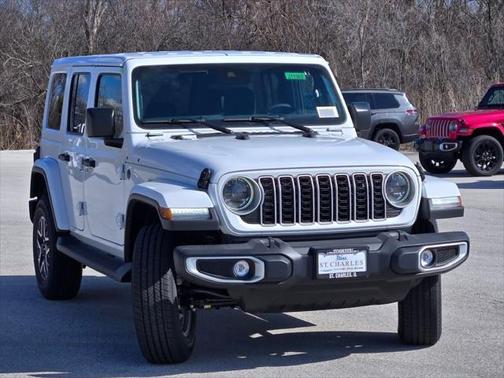 2025 Jeep Wrangler 4-Door Sahara 4x4