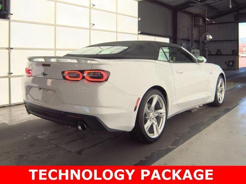 2023 Chevrolet Camaro RWD Convertible LT1