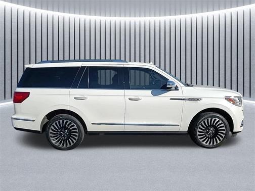 2021 Lincoln Navigator Black Label