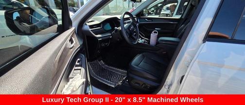 Bright White Clearcoat 2023 Jeep Grand Cherokee Limited