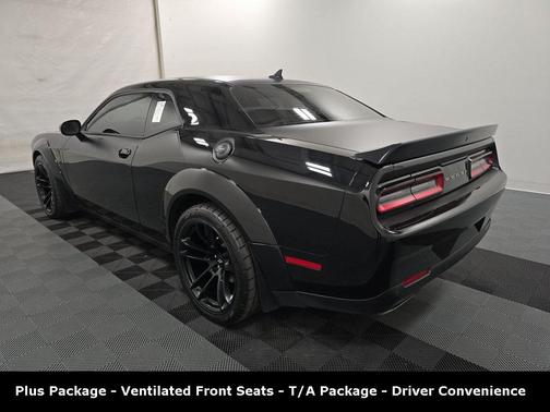 2022 Dodge Challenger R/T Scat Pack Widebody