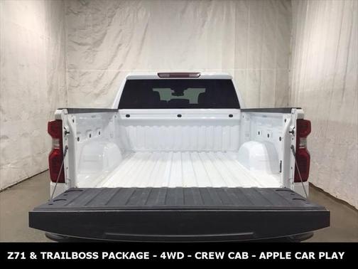 2022 Chevrolet Silverado 1500 Custom Trail Boss