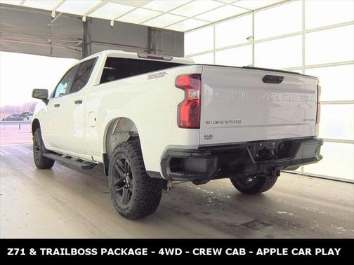 2022 Chevrolet Silverado 1500 Custom Trail Boss