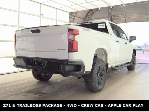2022 Chevrolet Silverado 1500 Custom Trail Boss