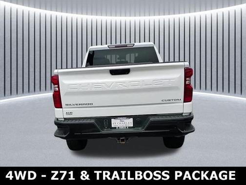 2022 Chevrolet Silverado 1500 Custom Trail Boss