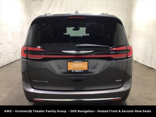 2022 Chrysler Pacifica Touring L