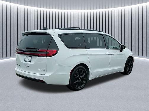 2025 Chrysler Pacifica Limited
