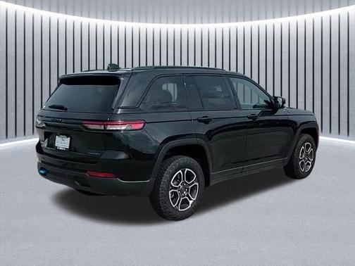 2023 Jeep Grand Cherokee 4xe Trailhawk