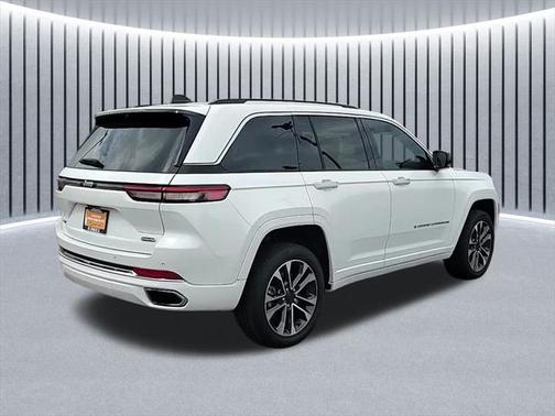 2023 Jeep Grand Cherokee 4xe Overland