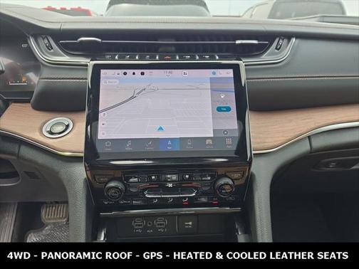 2023 Jeep Grand Cherokee Summit