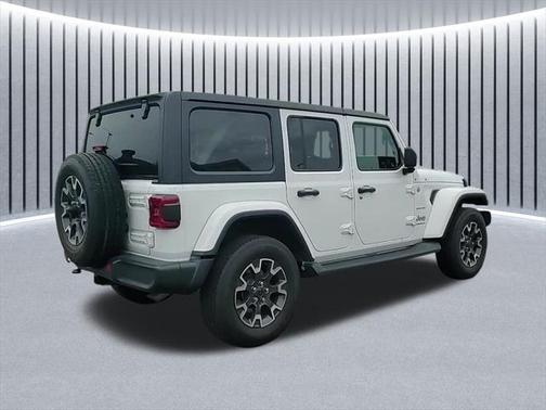 2024 Jeep Wrangler 4-Door Sahara