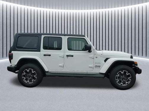 2024 Jeep Wrangler 4-Door Sahara