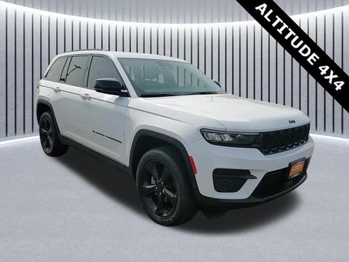 2022 Jeep Grand Cherokee Altitude