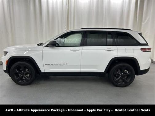 2022 Jeep Grand Cherokee Altitude