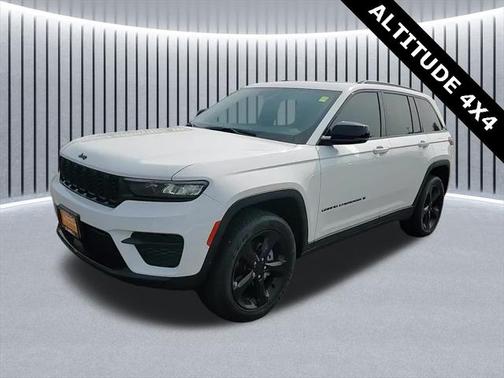 2022 Jeep Grand Cherokee Altitude
