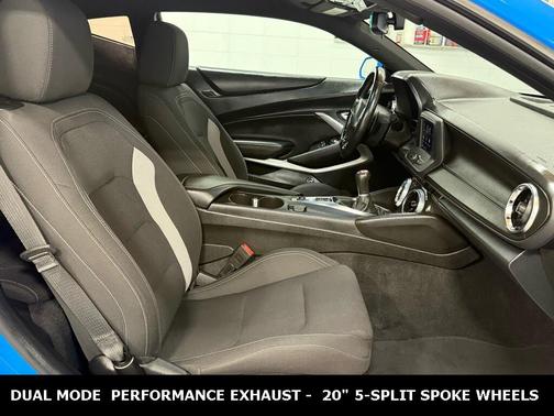 2022 Chevrolet Camaro RWD Coupe LT1